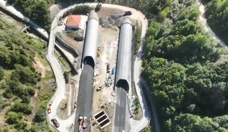 Bolu Dağı Tüneli'ndeki çalışma, planlanan tarihten 12 gün önce tamamlandı