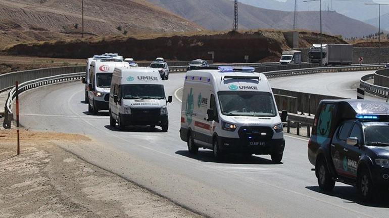 Bitlis'te deprem tatbikatı; yaralılar feribotla Van'a sevk edild