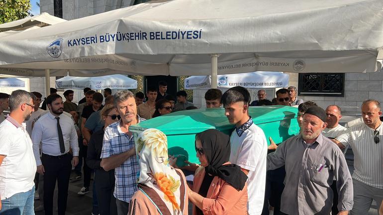 Eski sevgilisinin öldürdüğü Hatice, son yolculuğuna uğurlandı