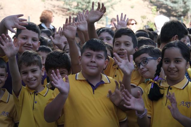 Bakan Tekin, yeni eğitim öğretim yılının ilk ders zilini çaldı