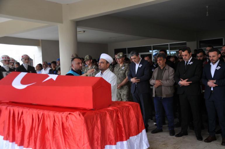 Rahatsızlanıp hayatını kaybeden er, Hatay'da toprağa verildi