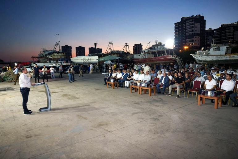 Mersin’de balıkçılar ‘Vira Bismillah’ deyip denize açıldı