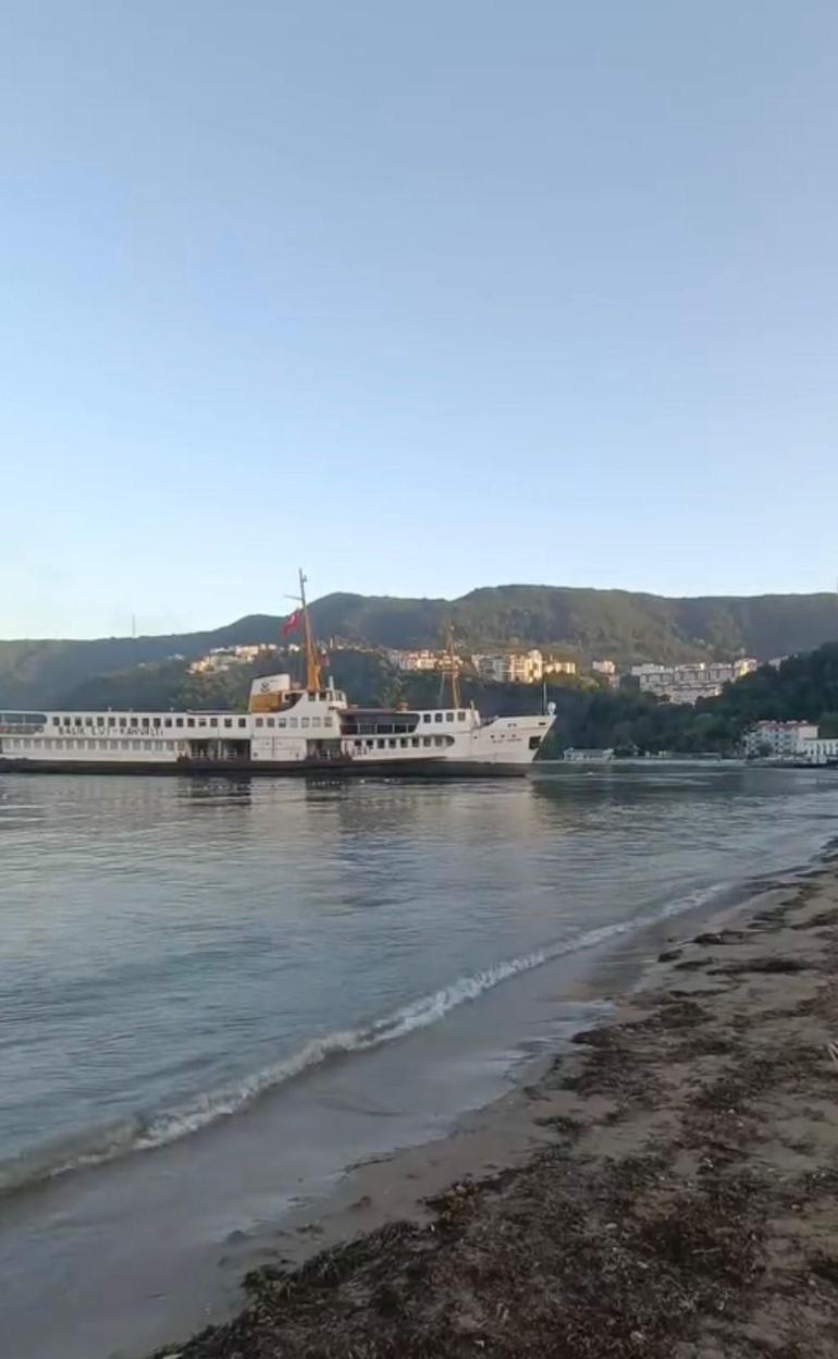 Amasra'da çapası hasar gören restoran vapur karaya oturdu; o anlar kamerada