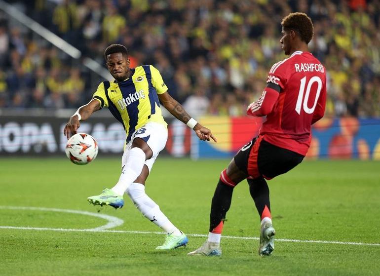 Fenerbahçe, Manchester United ile 1-1 berabere kaldı