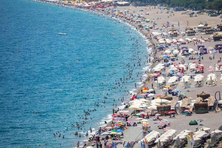 Antalya'ya gelen turist sayısı 16 milyonu aştı