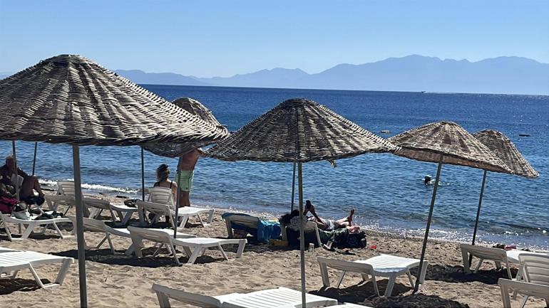 Bodrum'da 'sarı yaz' hareketliliği; turistler denize girdi