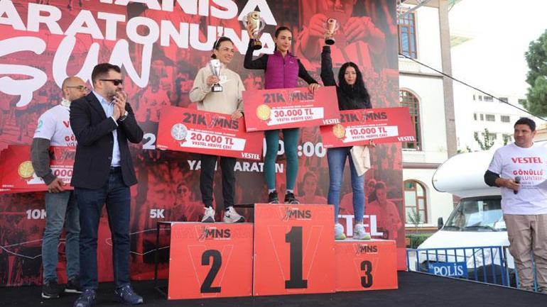 Uluslararası Manisa yarı maratonu koşuldu