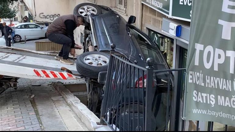 Güngören’de kaldırımda yürüyen çocuklar cipin altında kalmaktan son anda kurtuldu