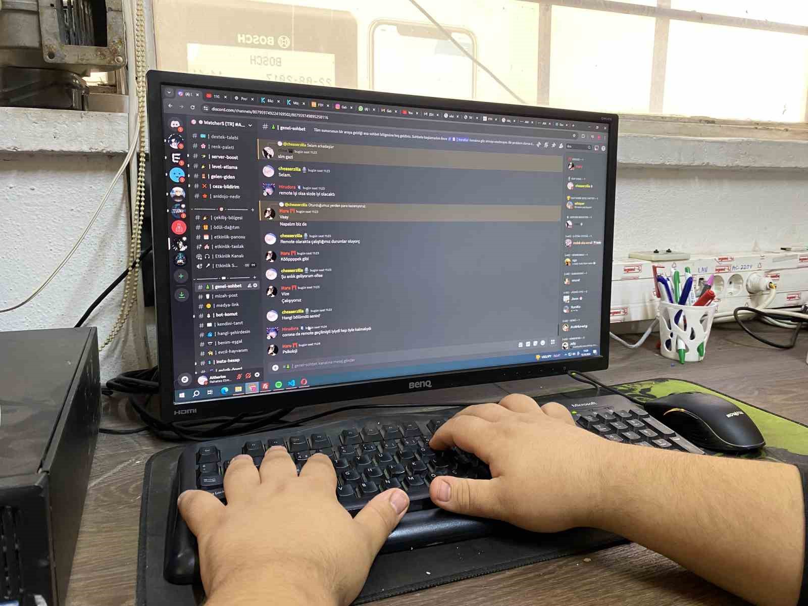 Erişim engeli getirilen Discord’da milli değerlere ve katledilen genç kıza küfürler yağdırdılar