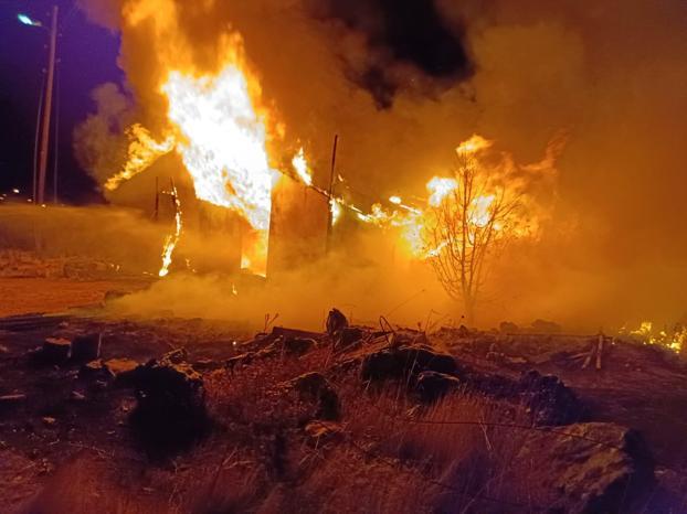 Kahramanmaraş'ta, depoda çıkan yangında 70 ton buğday küle döndü