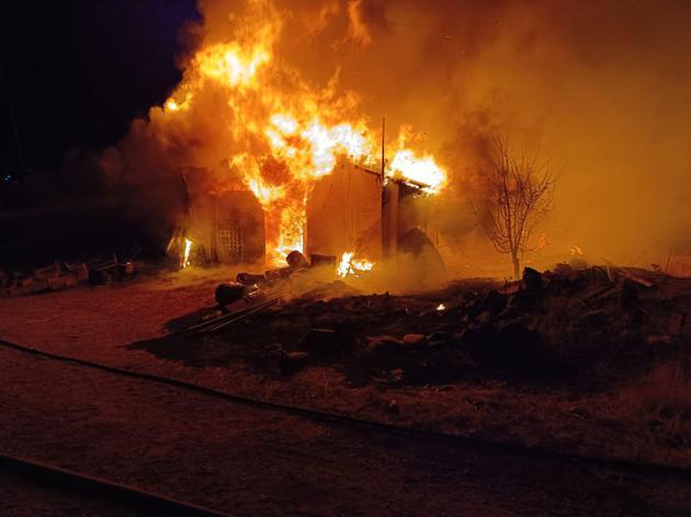 Kahramanmaraş'ta, depoda çıkan yangında 70 ton buğday küle döndü