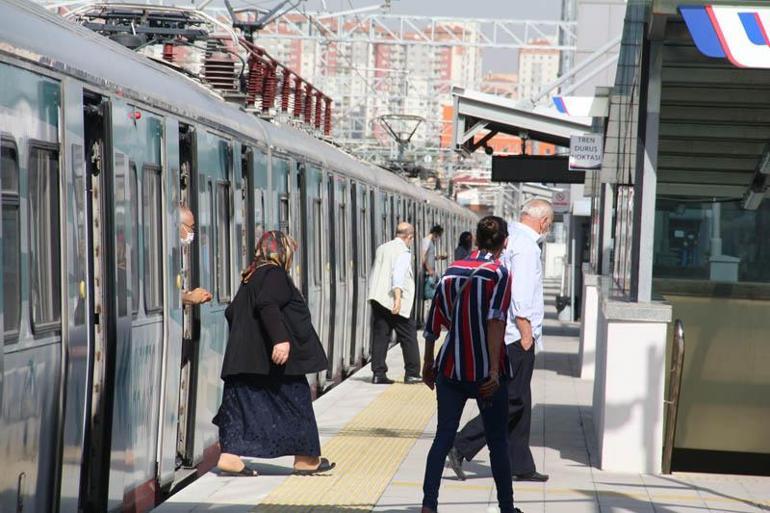 Başkentray, bir günde 94 bin yolcu taşıyarak rekor kırdı