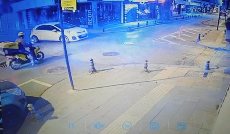 Pendik'te otomobilin çarptığı motokurye yaralandı, o anlar kamerada