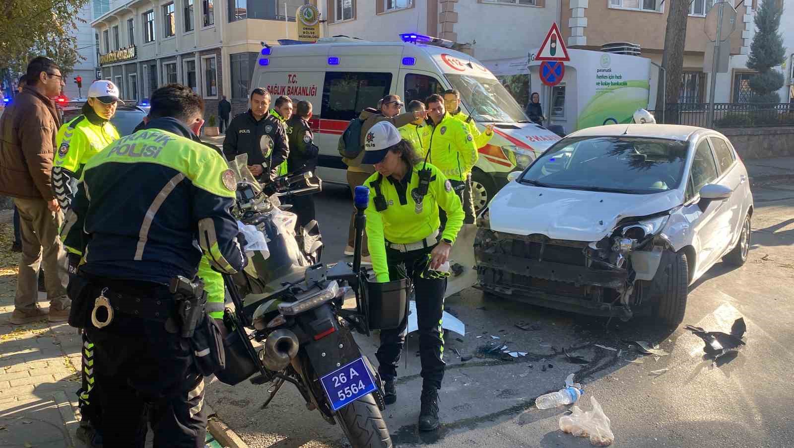 Kazadan görüntü alan İHA muhabirine trafik polisinden sözlü ve fiziki müdahale