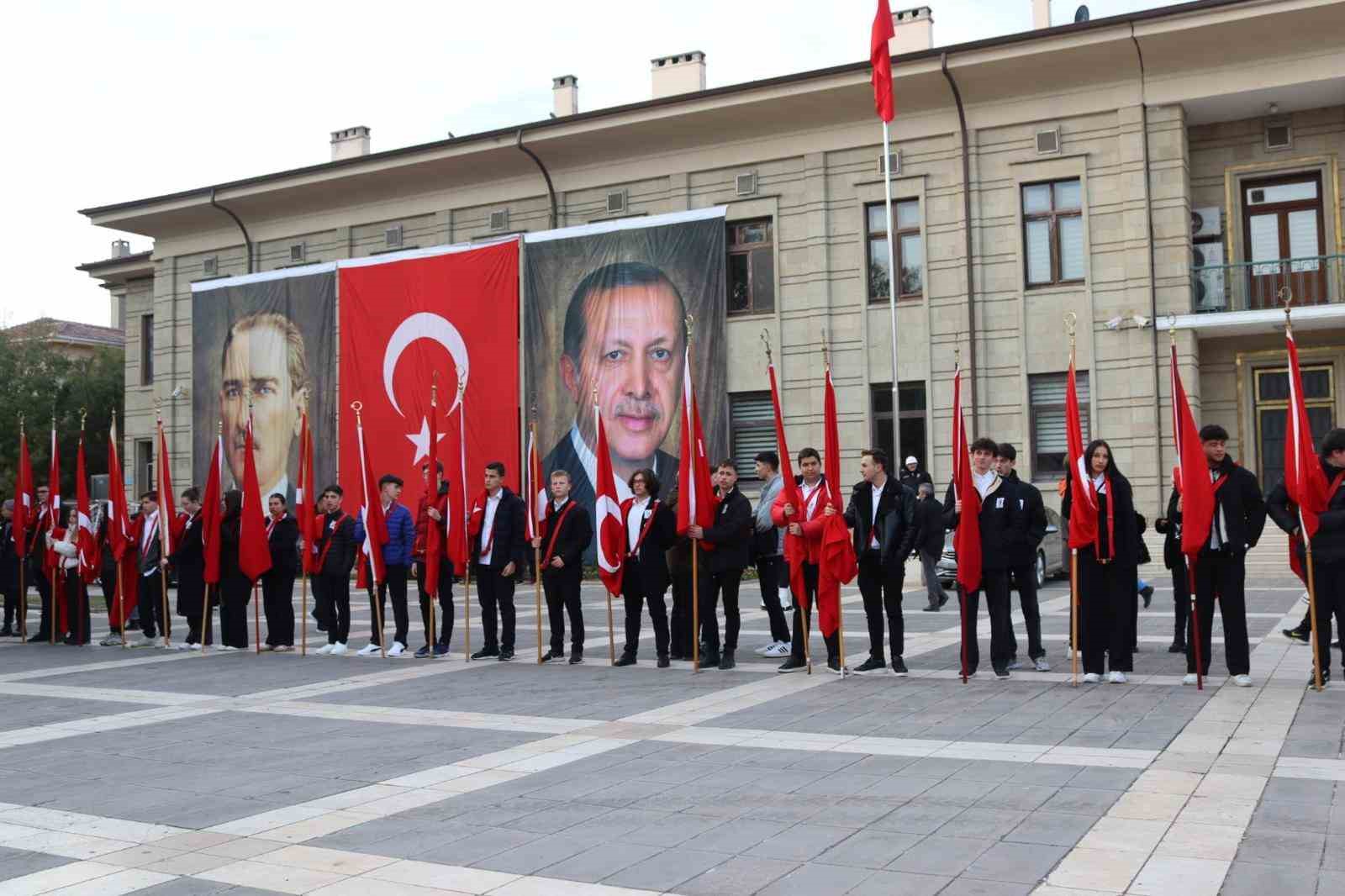 Eskişehir’de 10 Kasım Atatürk’ü anma töreni