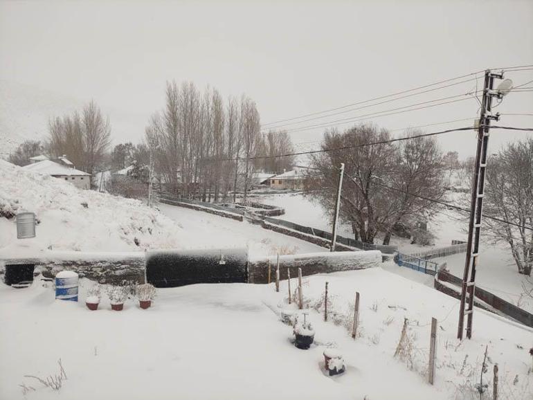 Kar yağışı tüm yurdu etkiledi; yollar kapandı, okullar tatil edildi