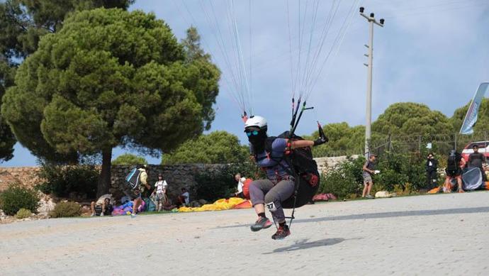 Alanya'da Dünya Yamaç Paraşütü Yarışması yapıldı