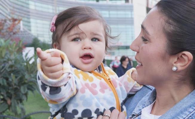 Minik bedenleri yaşatabilmek için kendi hayatlarını unutuyorlar