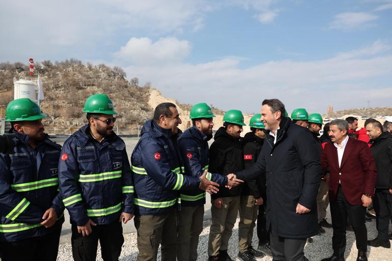 Enerji ve Tabii Kaynaklar Bakanı Bayraktar: Enerji Bağımsızlığını Milli Güvenliğin Parçası Olarak Görüyoruz