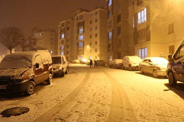 Kar yağışı tüm yurtta etkili oldu! Birçok ilde okullar tatil edildi