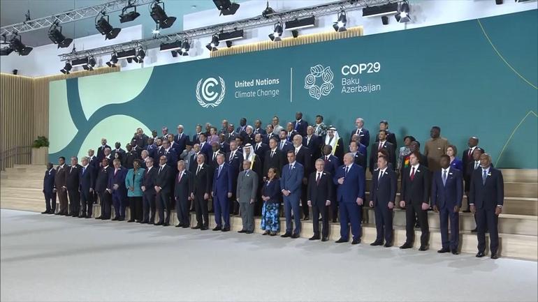 Cumhurbaşkanı Erdoğan, COP29 aile fotoğrafı çekimine katıldı