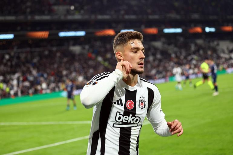 Beşiktaş, Malmö’yü ikinci yarıda bulduğu gollerle geçti