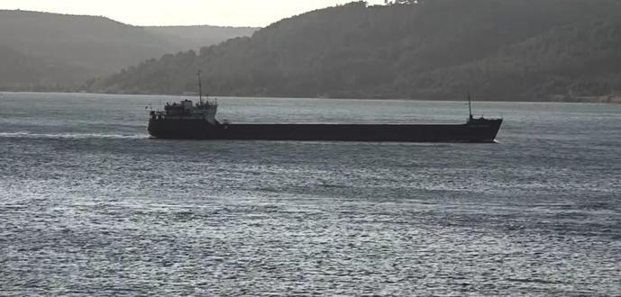 Çanakkale Boğazı'nda transit geçişler, fırtına nedeniyle bazı gemiler için kapatıldı