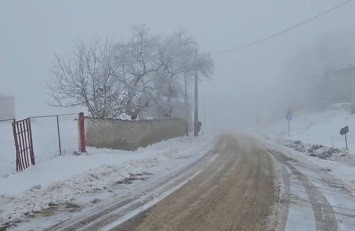 Karakış Eskişehir’in kırsal mahallelerinde etkisini sürdürüyor