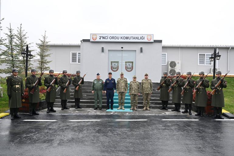 Genelkurmay Başkanı Orgeneral Gürak, Malatya'da komutanlıkları denetledi