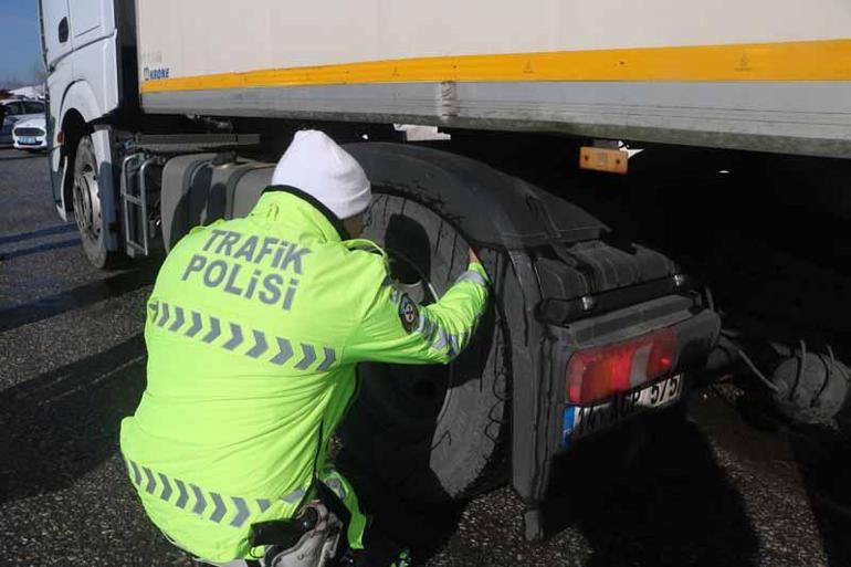 Bolu Dağı'nda kış lastiği denetimi