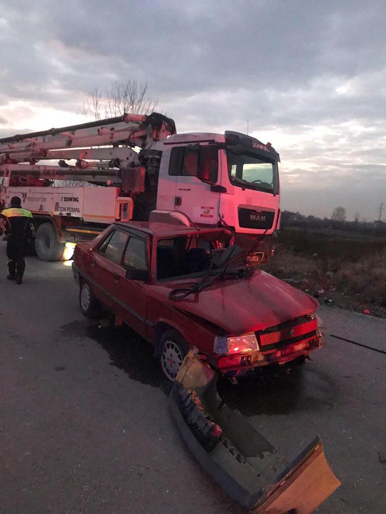 Samsun’da 9 yaşındaki çocuğun kullandığı otomobille kamyon çarpıştı: 3'ü ağır 5 yaralı