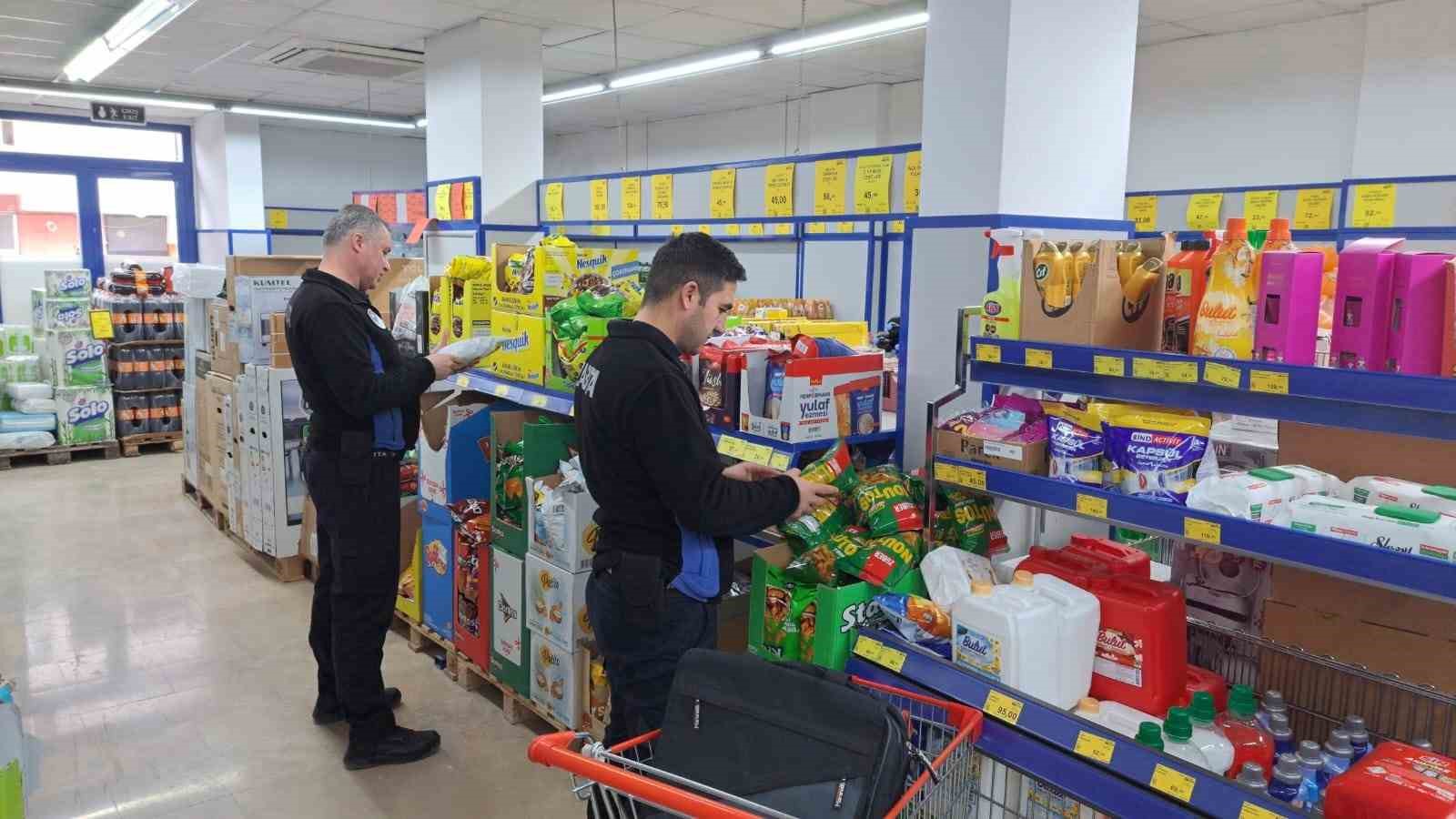 Zabıta ekiplerinden İnönü’de market ve gıda işletmelerine sıkı denetim