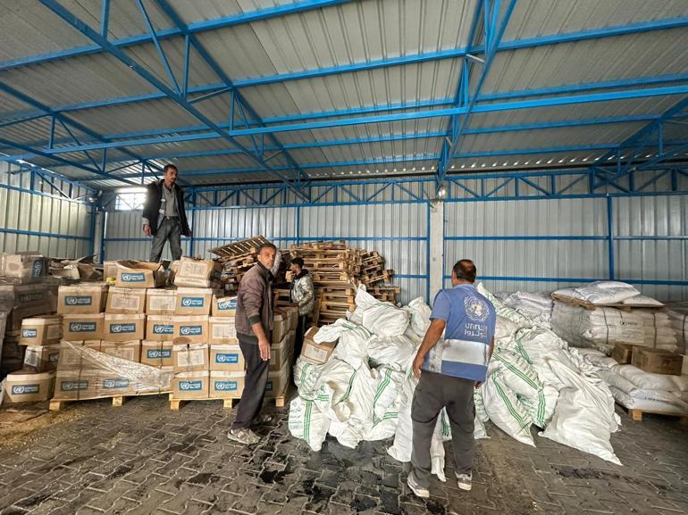 UNRWA: Gazze’de 200 bin kişiye insani yardım ulaştırıldı