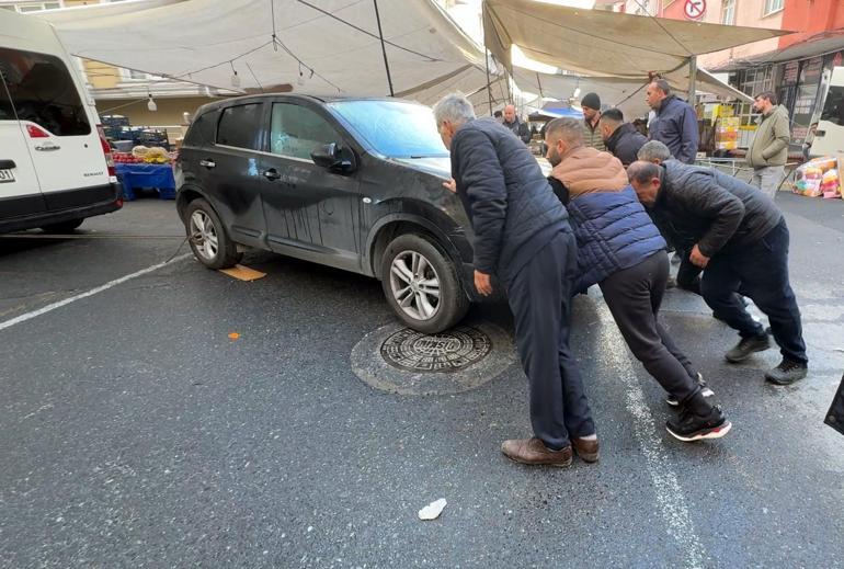 Avcılar'da pazar yerinde unutulan cipi esnaf el birliğiyle çekti