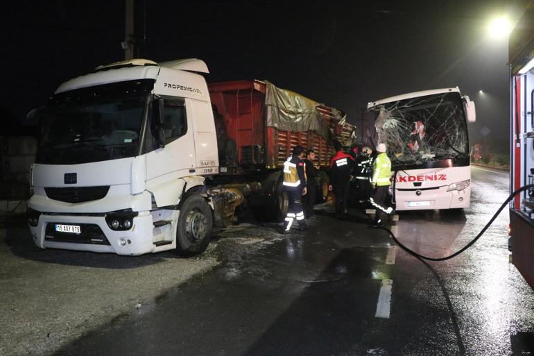 Denizli'de 1 kişinin öldüğü, 20 kişinin yaralandığı otobüs kazasında şoför tutuklandı