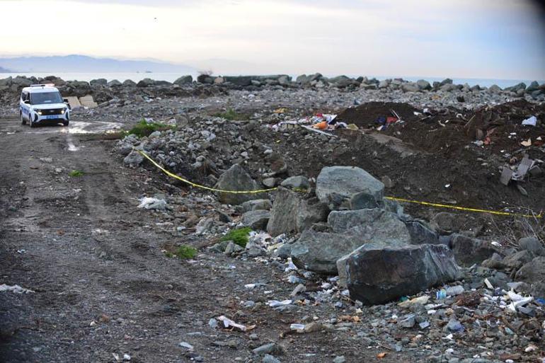 Rize'de patlamamış 'su altı bombası' kıyıya vurdu