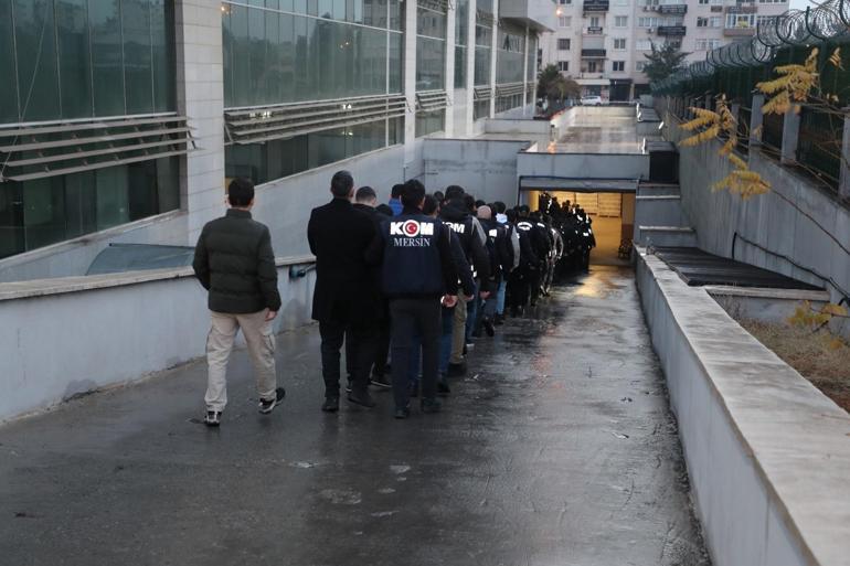 Mersin'deki rüşvet operasyonunda, aralarında gümrük müdürünün de olduğu 91 şüpheli tutuklandı