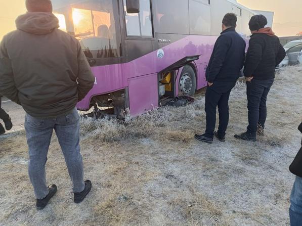 Van'da 2 ayrı zincirleme kaza; 2 ölü, 40'tan fazla yaralı