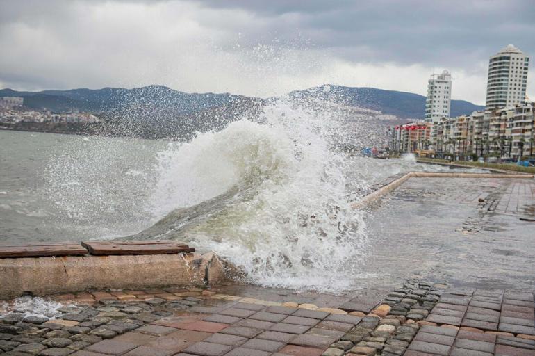 Ege Denizi'nin kuzeyi için 'fırtına' uyarısı