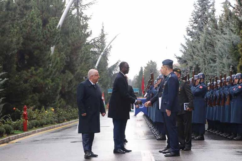 Bakan Güler, Nijerli mevkidaşı Mody ile bir araya geldi