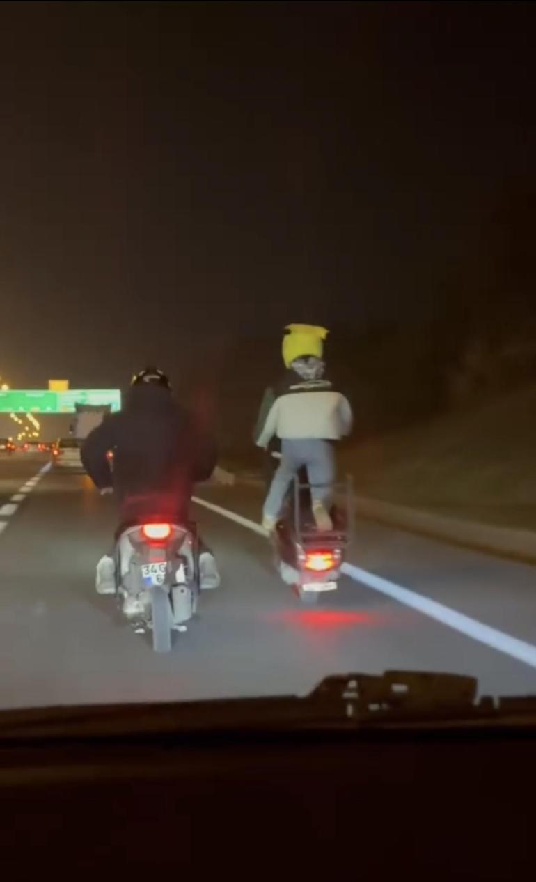 Ümraniye'de motosikletlilerin tek tekerlek üzerinde tehlikeli yolculuğu