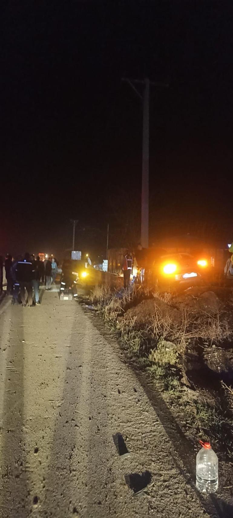 Elazığ'da TIR ile otomobil çarpıştı; 1 ölü, 4 yaralı