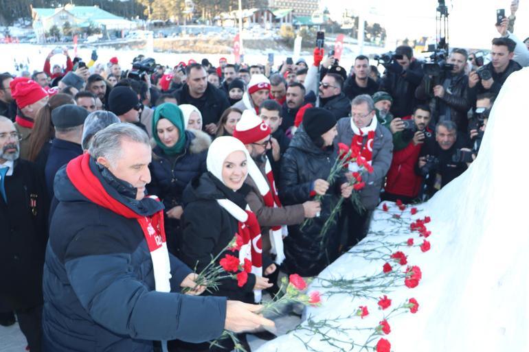 Sarıkamış Şehitleri anısına yapılan 'Kardan Heykeller Sergisi' izlenime açıldı