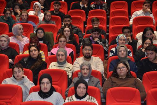 'Teknolojinin aşırı kullanımı beyin çürümesine yol açabilir'