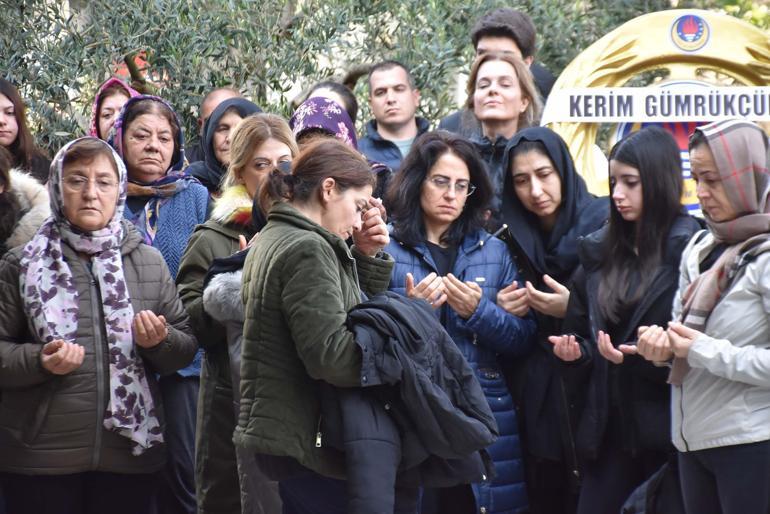 İngiltere'de hayatını kaybeden Türk profesör memleketi İzmir'de son yolculuğuna uğurlandı