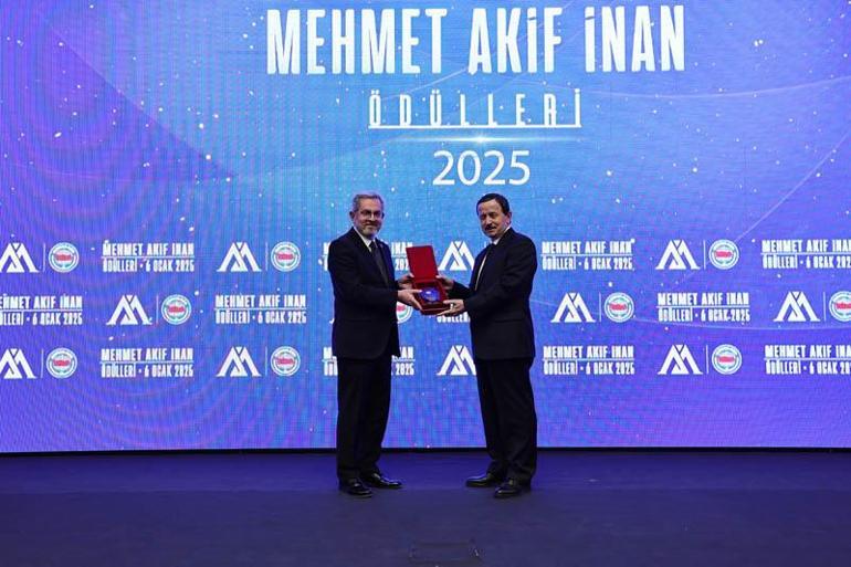 Mehmet Akif İnan ödülleri sahiplerini buldu