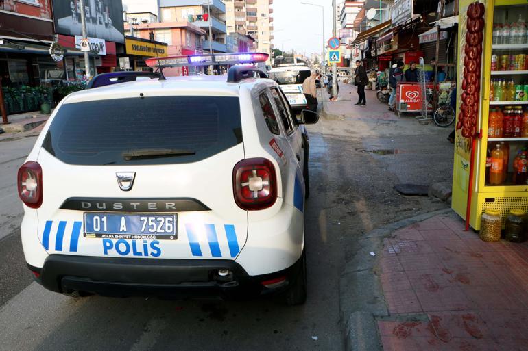 Kendisini bıçaklayan husumetlisini başından tabanca ile vurarak öldürdü