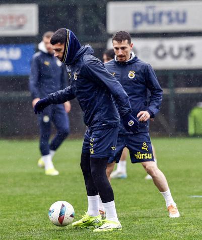 Fenerbahçe, Konyaspor maçı hazırlıklarını sürdürüyor